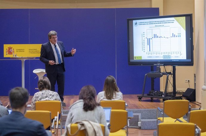 El ministro de Inclusión, Seguridad Social y Migraciones, José Luis Escrivá, en una imagen de archivo.