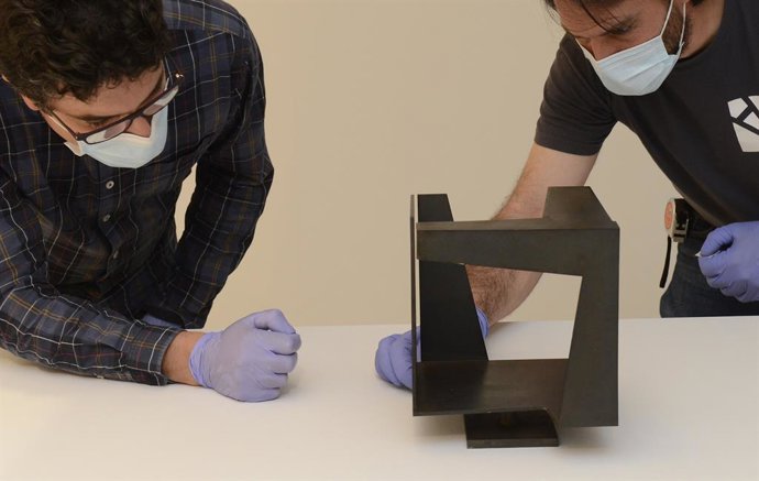 Las obras de Oteiza y Chillida llegan a la Fundación Bancaja