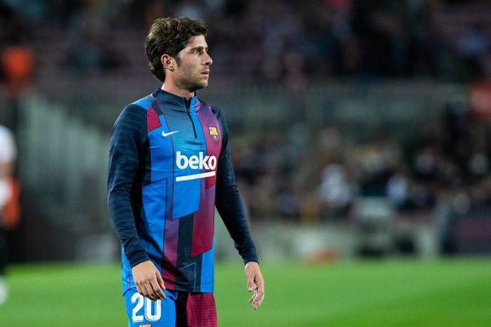 Sergi Roberto of FC Barcelona looks on during the spanish league, La Liga Santander, football match played between FC Barcelona and Valencia at Camp Nou stadium on October 17, 2021, in Barcelona, Spain.