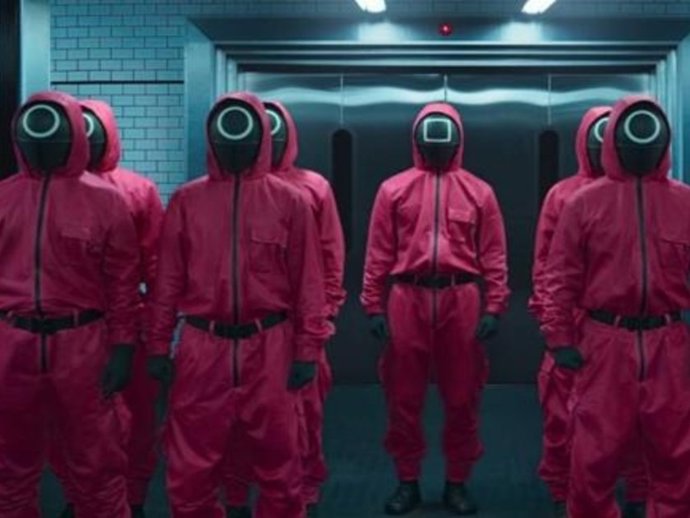 El calamar que juega con la sociedad