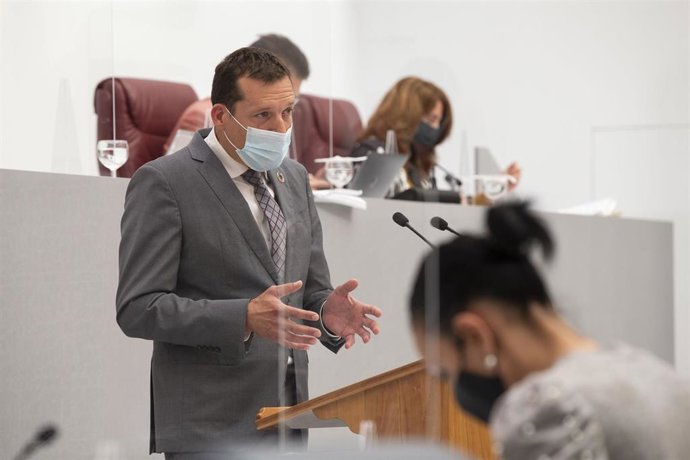 Archivo - El diputado regional del PSOE Manuel Sevilla