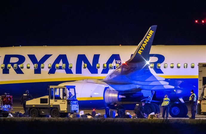 Archivo - Un avión de Ryanair en Berlín