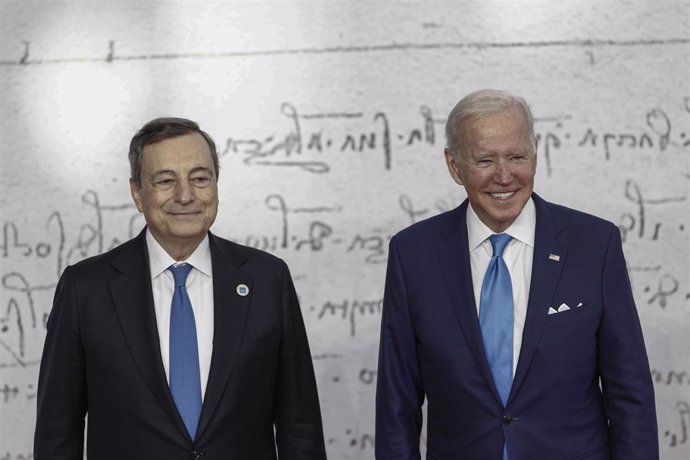 El primer ministro de Italia, Mario Draghi, y el presidente de Estados Unidos, Joe Biden, en Roma