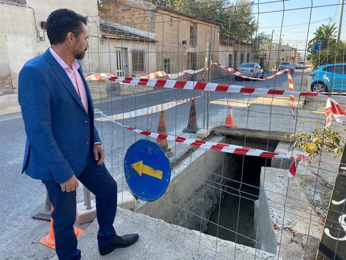 El concejal y vicealcalde Mario Gómez visita una de las obras