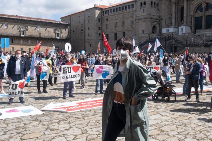Archivo - La portavoz nacional del BNG, Ana Pontón durante una concentración en la Plaza del Obradoiro, a 17 de mayo de 2021, en Santiago de Compostela