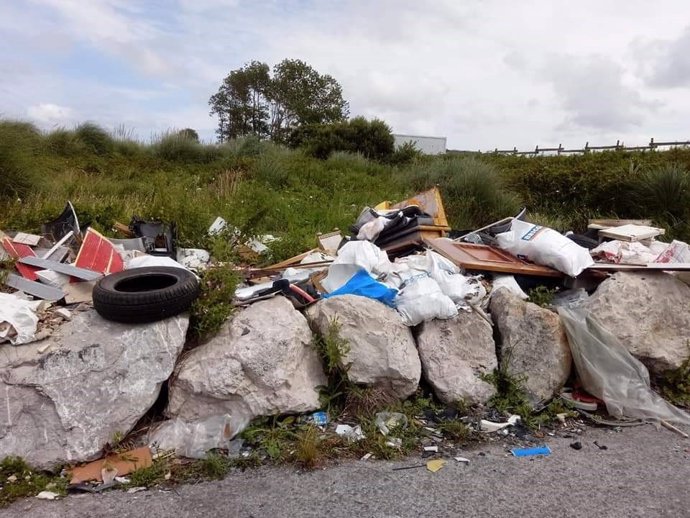 Inspección sobre el estado ambiental de la costa.