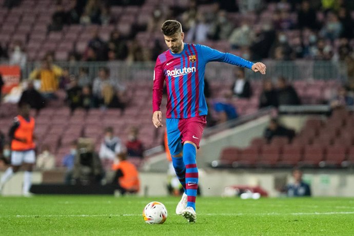 3 Gerard Pique of FC Barcelona in action during the spanish league, La Liga Santander, football match played between FC Barcelona and Deportivo Alaves at Camp Nou stadium on October 30, 2021, in Barcelona, Spain.