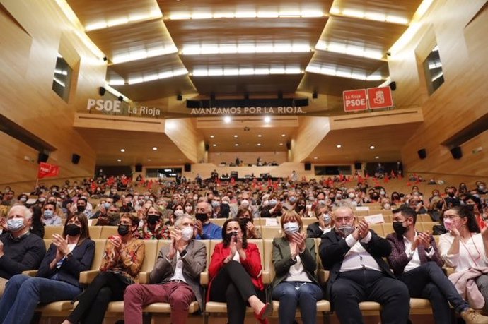 Congreso del PSOE riojano con los ministros de Interior, Fernando Grande-Marlaska, de Educación, Pilar Alegría, y de la presidenta riojana, Concha Andreu, entre otras autoridades