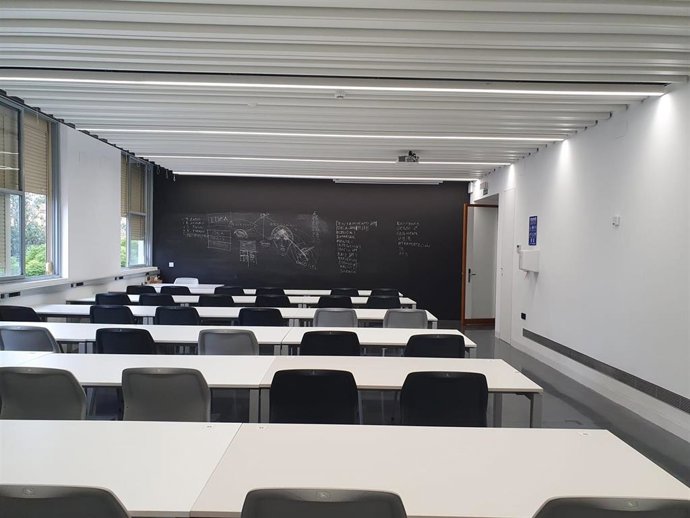 Aula reformada en la ETSA de la US.