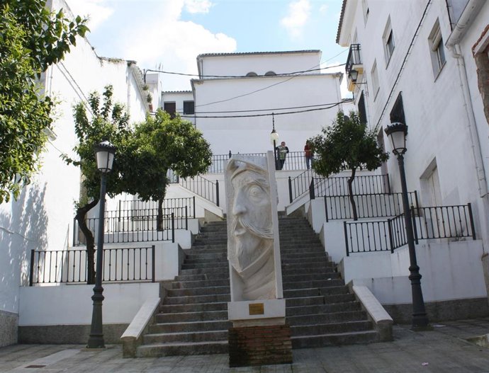 Puntos de alumbrado público renovado en Nueva Carteya.