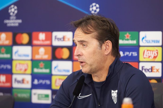 Julen Lopetegui, head coach, attends during the press conference of Sevilla FC before the UEFA Champions League match against Lille Olympique Sporting Club at Jose Ramon Palacios Sport City on November 1, 2021 in Sevilla, Spain.