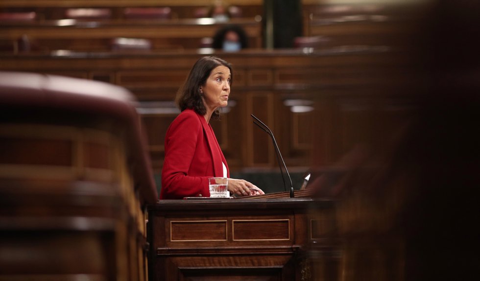 La ministra de Turismo, Reyes Maroto