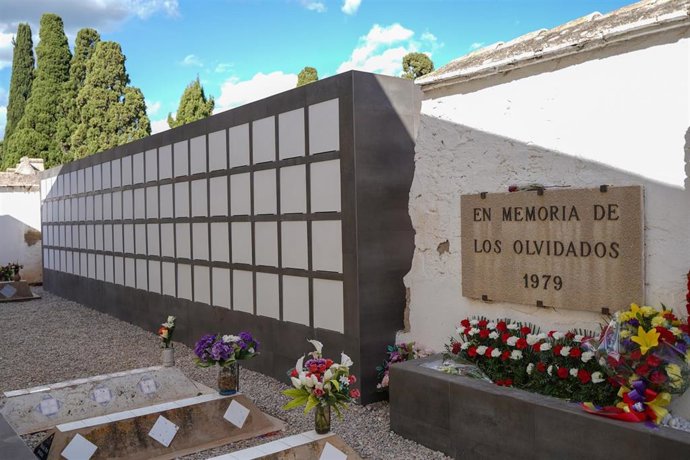 Memorial de las víctimas del franquismo en el cementerio de San José de Castelló