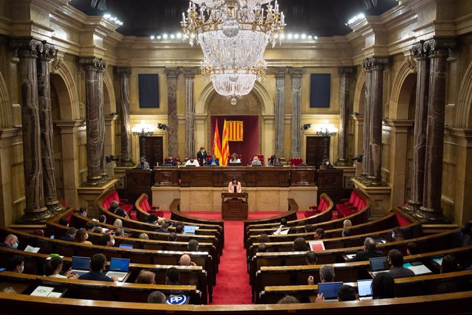 Imatge d'arxiu - Sessió de control al Govern, en el Parlament, a 20 d'octubre de 2021, a Barcelona, Catalunya (Espanya). 