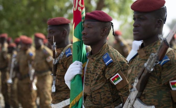 Archivo - Militares de Burkina Faso
