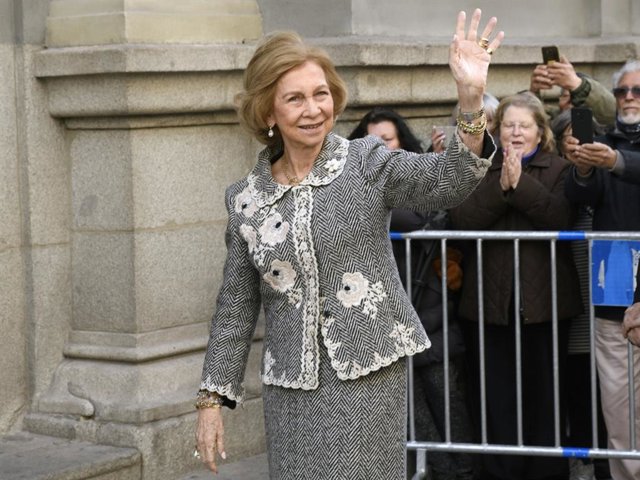 Archivo - La Reina Sofía es uno de los miembros más queridos de la Familia Real