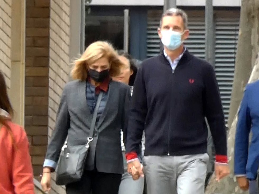 La Infanta Cristina e Iñaki Urdangarín, de paseo por Barcelona