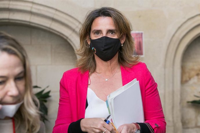 La vicepresidenta tercera y ministra de Transición Ecológica y Reto Demográfico, Teresa Ribera, a su llegada a la XXXI Cumbre Hispano-Portuguesa, a 28 de octubre de 2021, en Trujillo, Cáceres, Extremadura (España). La 32 Cumbre Hispano-Portuguesa se cel