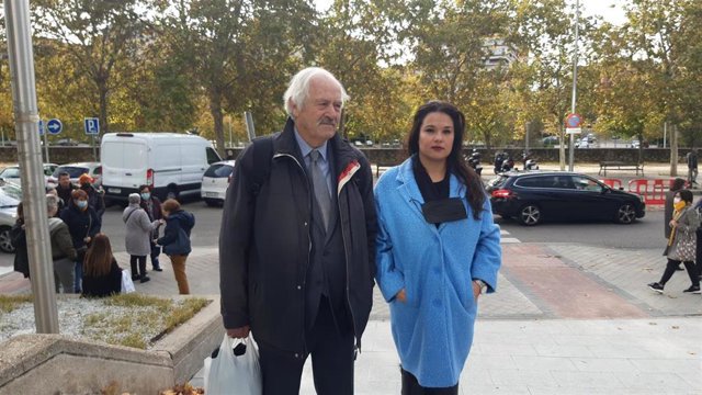 El abogado de los afectados por la venta de vivienda pública a un fondo de inversión, Mariano Benítez de Lugo.