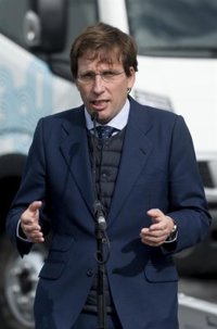 Almeida desmiente "tajantemente haber dicho que Ayuso no puede ser presidenta del PP" madrileño