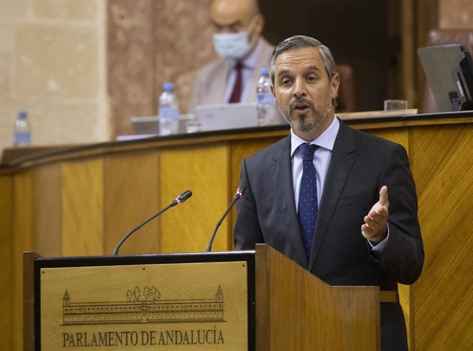 El consejero de Hacienda, Juan Bravo