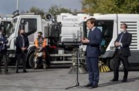 Ayuntamiento de Madrid reducirá a la mitad los tiempos para retirar residuos abandonados en el entorno de contenedores