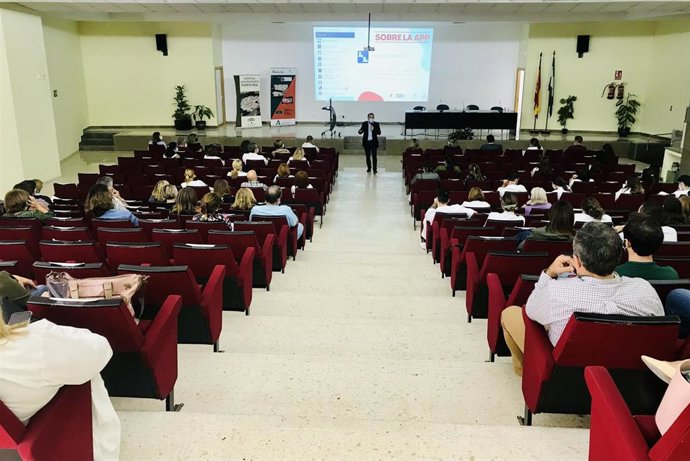 Presentación de 'Cuidaven'.