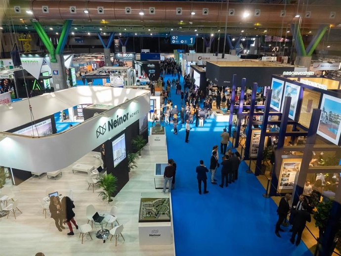 Archivo - Simed, Salón Inmobiliario del Mediterráneo, celebrado en Fycma Málaga, en una imagen de archivo 