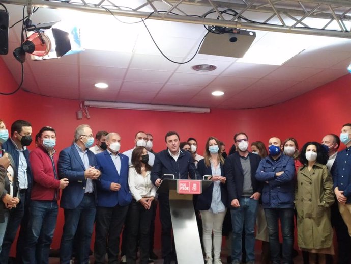 El nuevo secretario xeral del PSdeG, Valentín González Formoso, tras ganar las primarias