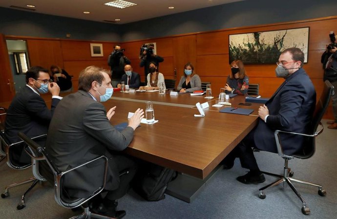 Reunión de Foro Asturias con el Gobierno de Asturias para hablar de los presupuestos de 2022