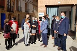 La consejera de Ciudadanía y Derechos Sociales del Gobierno de Aragón , María Victoria Broto, en Burbáguena.