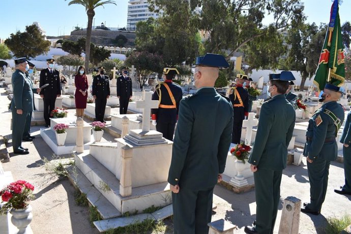 Melilla rinde homenaje a tres guardias civiles asesinados por ETA y un cuarto durante la guerra del Rif