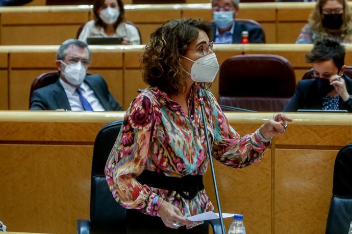 Arxiu - La ministra d'Hisenda, Maria Jesús Montero, al Senat