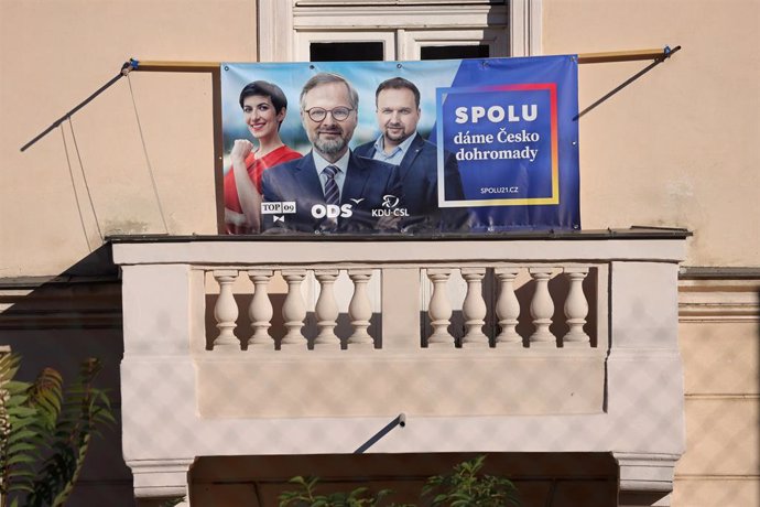 Cartel electoral de la coalición checa de partidos derechistas SPOLU.