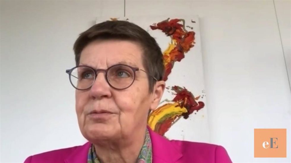 Archivo - La presidenta de la JUR, Elke Knig, en III Foro Banca El Economista y Accenture.