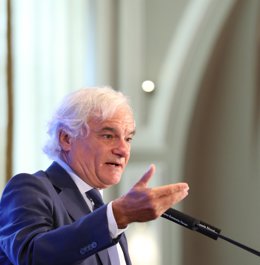 Archivo - El presidente de la Confederación Empresarial de Madrid (CEIM), Miguel Garrido, interviene en un desayuno informativo organizado por Nueva Economía Fórum, en el Hotel Mandarín Oriental Ritz, a 13 de septiembre de 2021, Madrid, (España).