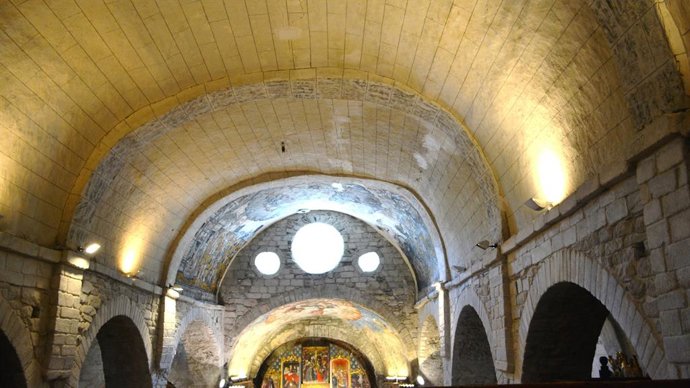 Estructura de obra de fábrica con grandes deformaciones en Santa Maria d'Arties