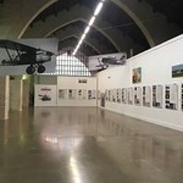 Las Atarazanas de Valncia acogen una exposición sobre aeródromos valencianos en la Guerra Civil