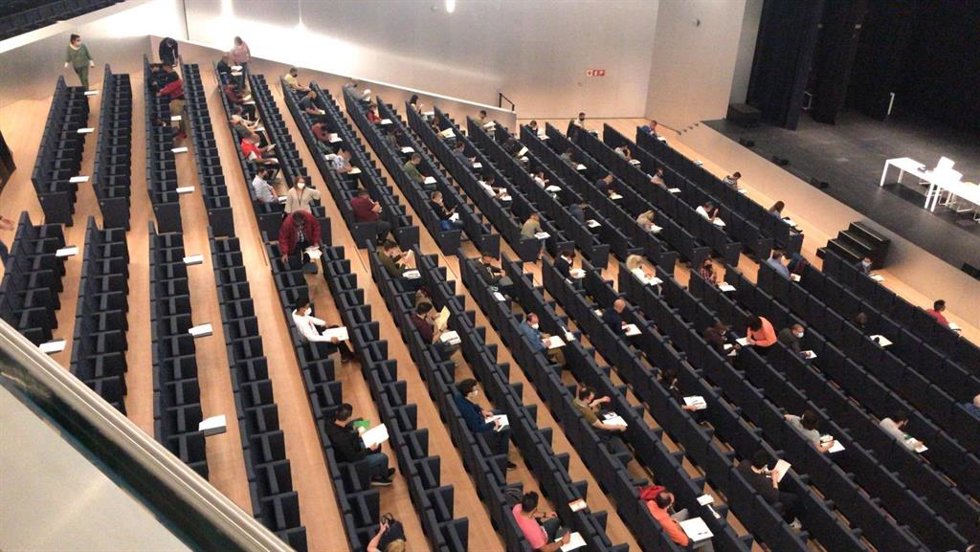Examen para obtener el carné de taxista en Palma.