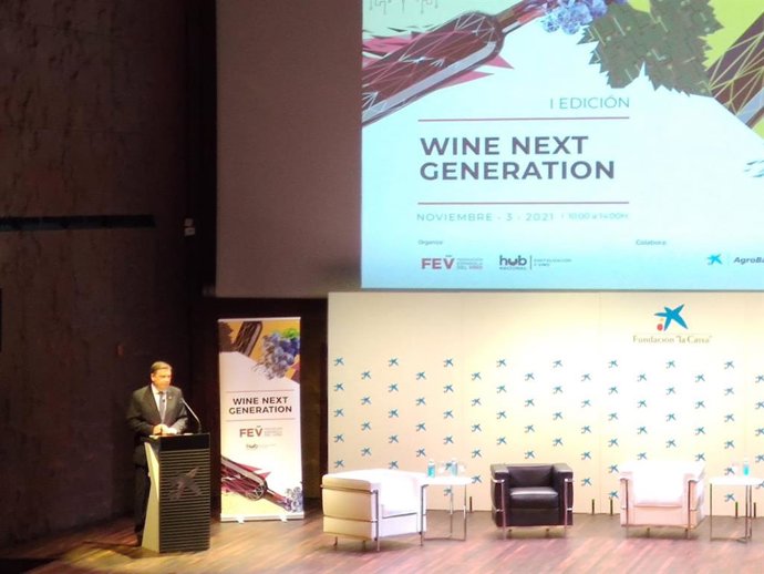 El ministro de Agricultura, Pesca y Alimentación, Luis Planas, en la inauguración de Wine Next Generation