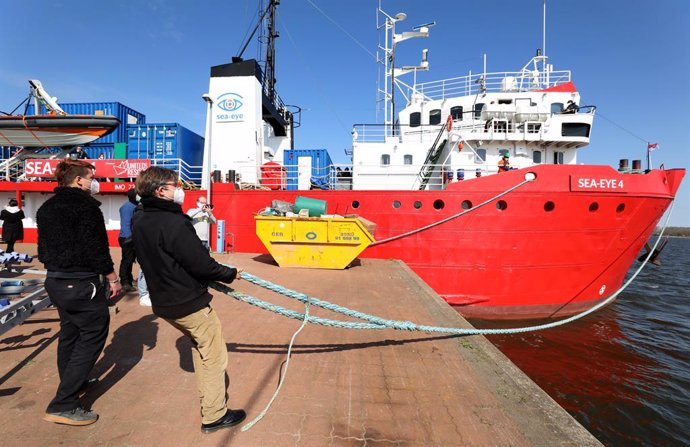 Archivo - 17 April 2021, Mecklenburg-West Pomerania, Rostock: The sea rescue ship "Sea-Eye 4" departs from the fishing port to head for the Mediterranean Sea. The former offshore supply ship, built in 1972, had been prepared for deployment in the Polish