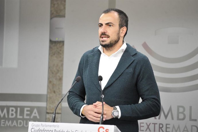 El portavoz de Cs en la Asamblea de Extremadura, David Salazar