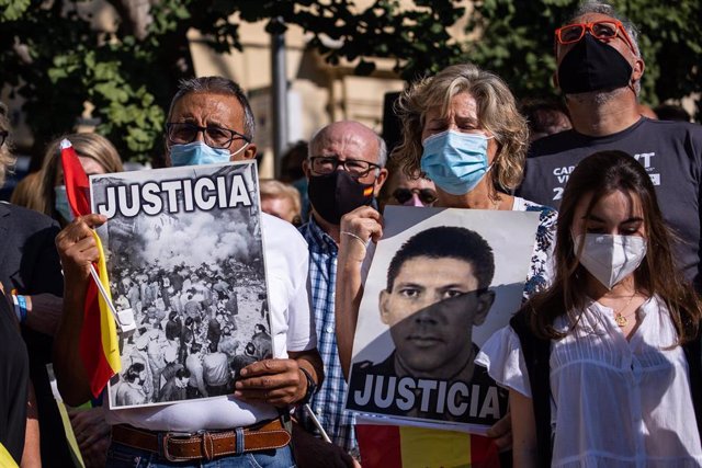 Archivo - Acto convocado por la AVT en recuerdo a las víctimas del etarra Henri Parot, en la Plaza de la República Dominicana de Madrid