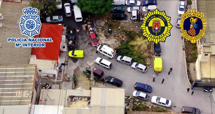Una operación policial conjunta logra desmantelar cuatro talleres ilegales en las partidas rurales de Alicante