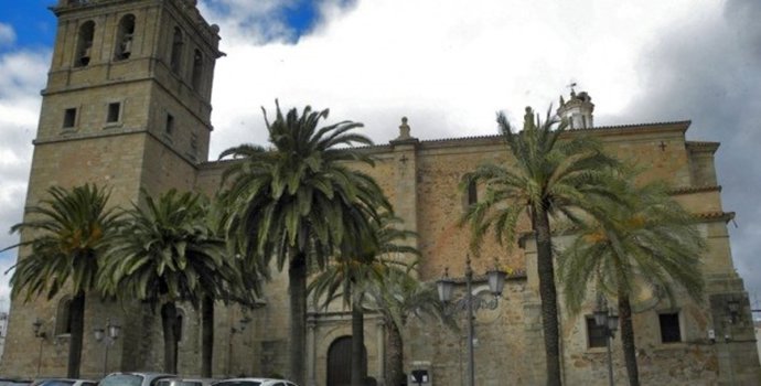 Iglesia de Nuestra Señora de la Asunción de Villanueva de la Serena, declarada Bien de Interés Cultural.