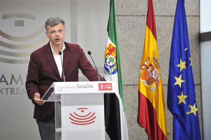 El diputado del PSOE en la Asamblea de Extremadura Juan Antonio González