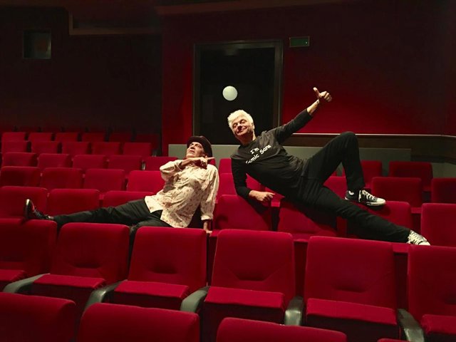 (I-D) El Director José Corbacho Y El Cómico Carles Sans En El Teatre Borràs