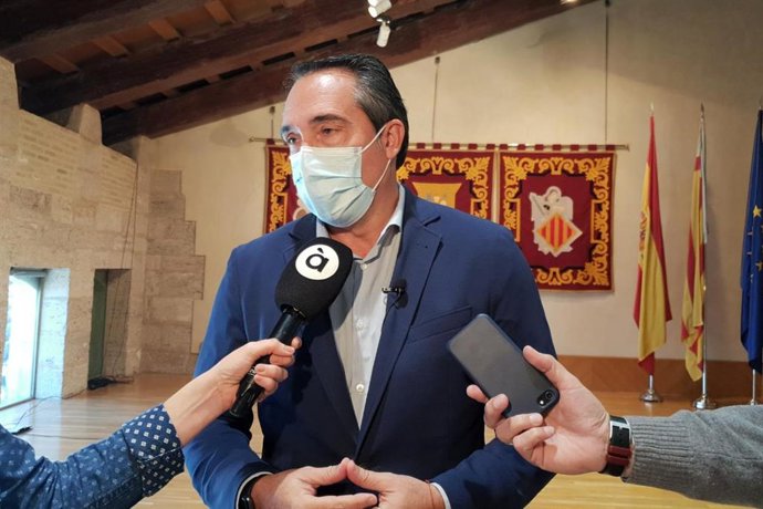 El portavoz de Hacienda del Grupo Popular en Les Corts, Rubén Ibáñez,