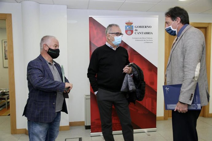 José Luis Gochicoa con Constantino Fernández y Juan José Perojo