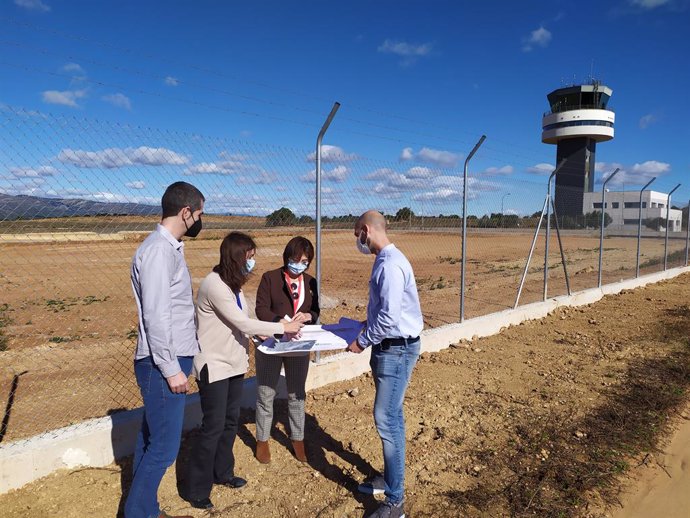 El aeropuerto de Castellón rubrica el acuerdo con Arkadia Space